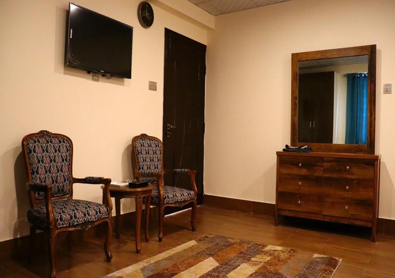 Manila Heights Hotel Наран Экстерьер фото